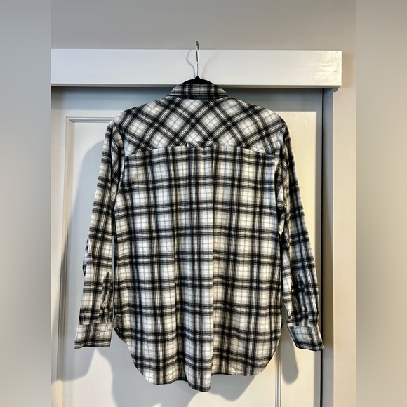 EUC Loft Plaid Button-Up Shirt in Black and White in Size Small - Picture 5 of 7